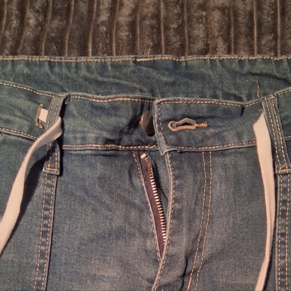 🐎NEW! Women's Straight Leg Cargo Jeans Sz 12/XL - Picture 4 of 6